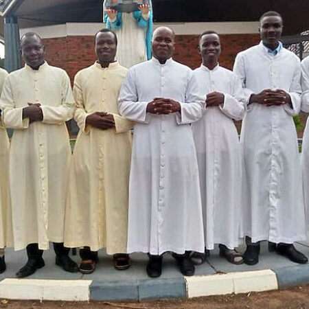 Helfen Sie den Seminaristen in Uganda